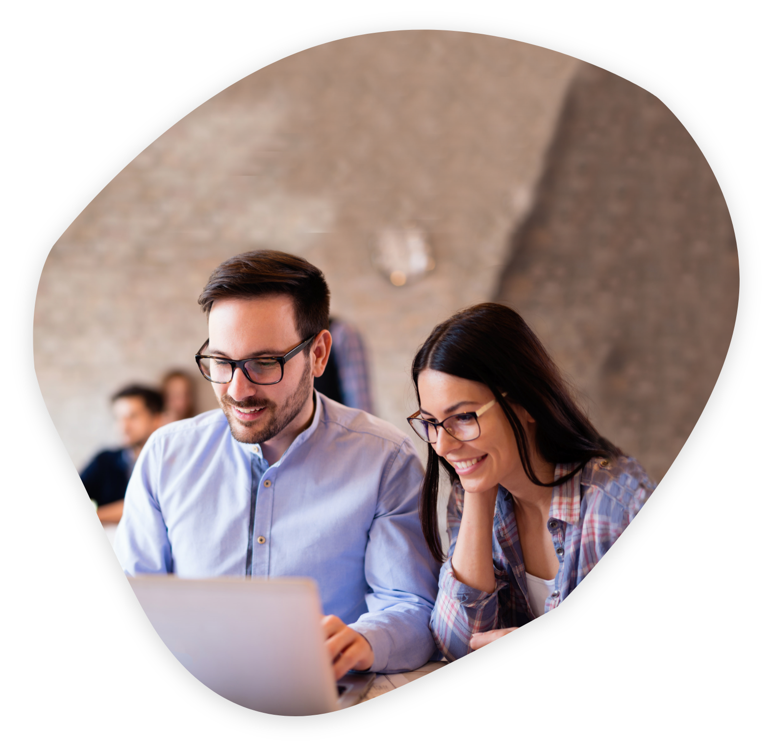 programmers-cooperating-at-information-technology-JCZRMFE-test-1024x1024